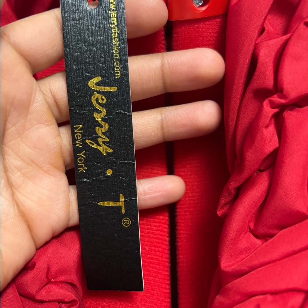 Chic Red Women's Trench Coat - Picture 8 of 8